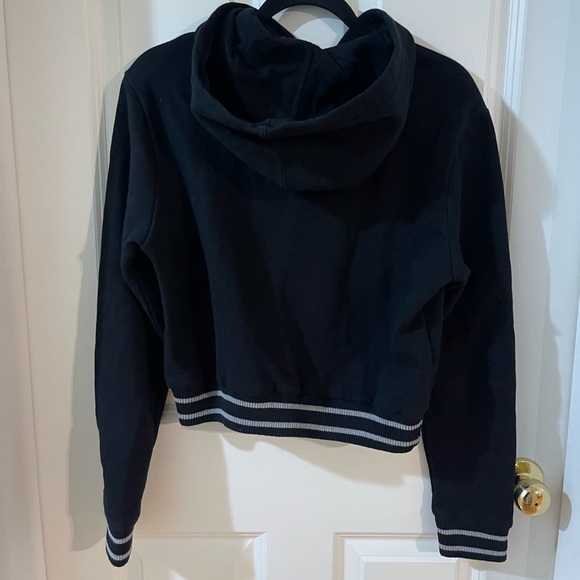 Fila cropped hoodie ; size M - Picture 2 of 2